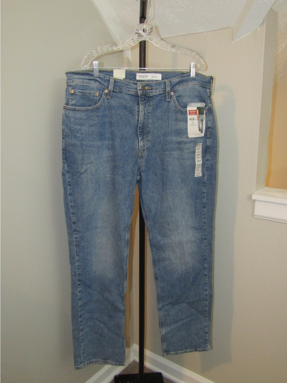 Signature by Levi Strauss Straight Light Blue Men's Jeans